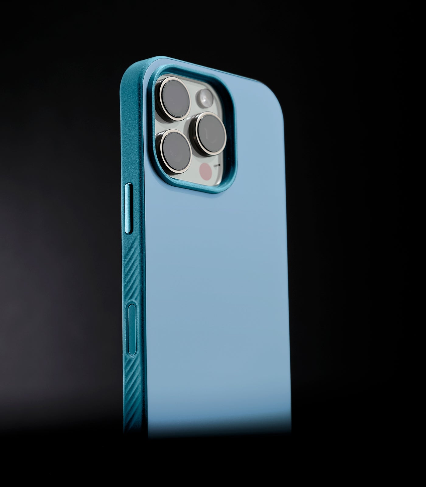 Paragon - iPhone 16 Pro (Camera Control)
